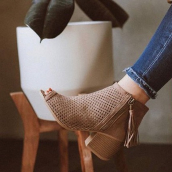 Perforated Tassel Booties - Picture 9 of 11